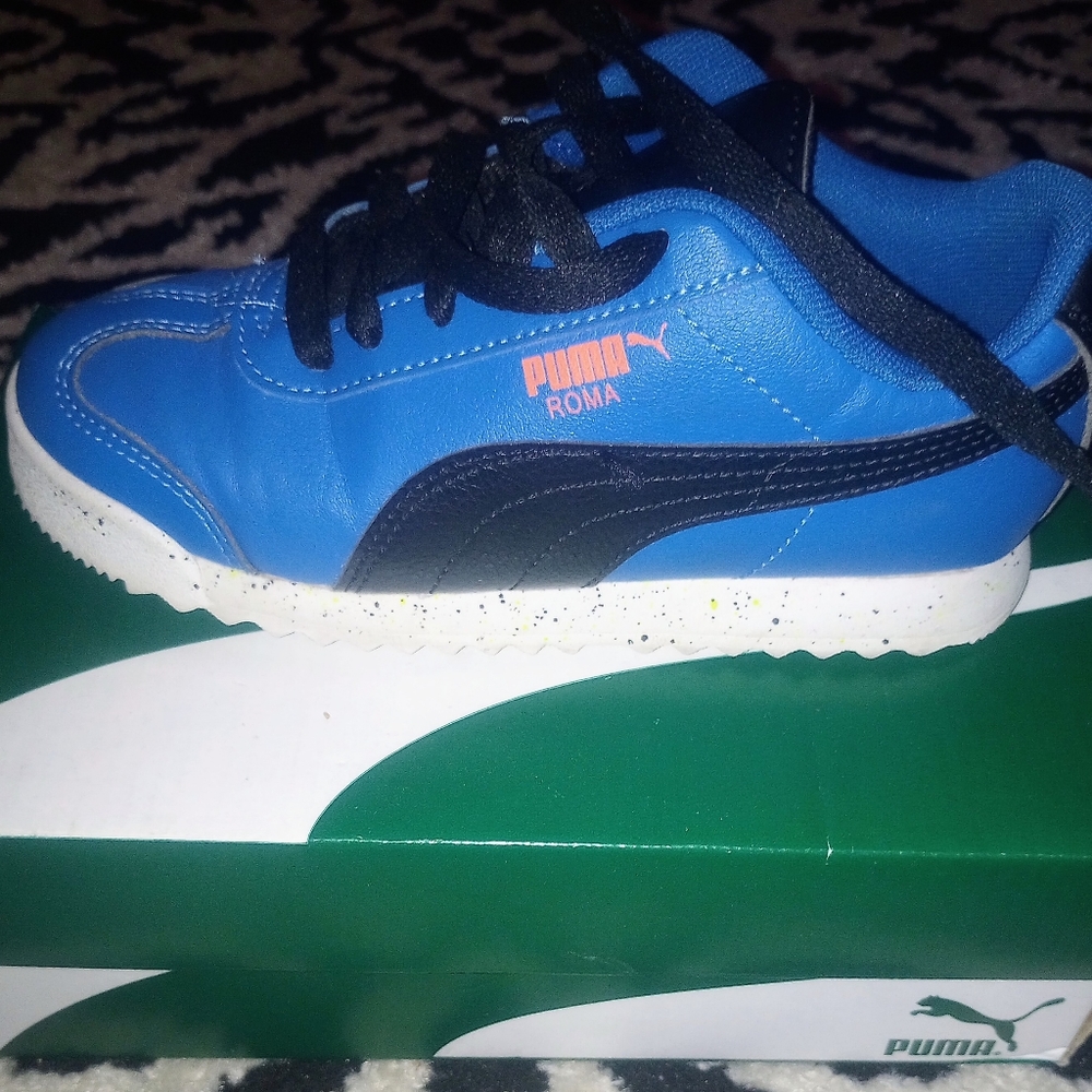 Girl's Tennis Shoes